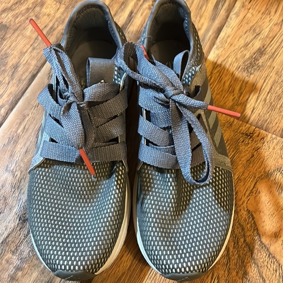 𝅺Adidas Edge Lux Sneakers - Picture 2 of 3